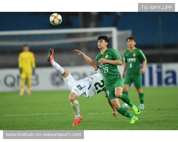 无锋阵是现代足球的一种冒险吗？利弊全拆解。